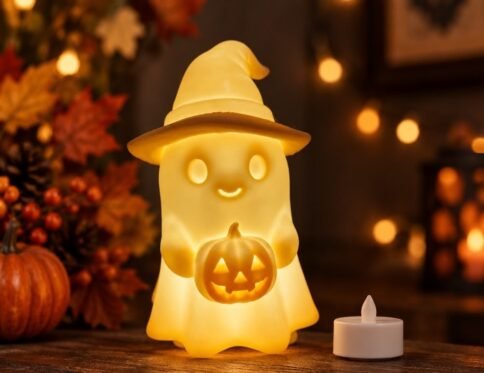 CUTE HALLOWEEN GHOST